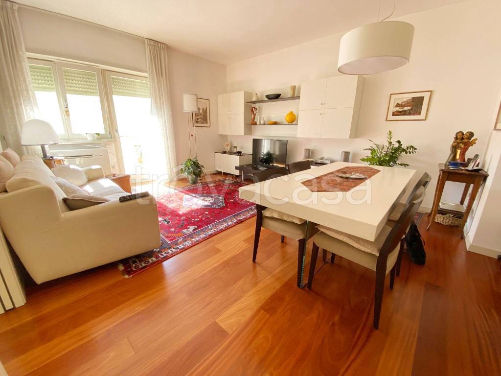 Appartamento in vendita a Trento viale Trieste