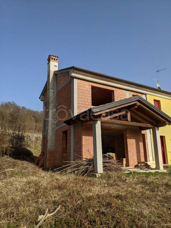 Casa Indipendente in in vendita da privato a Follina via Giardini, 3