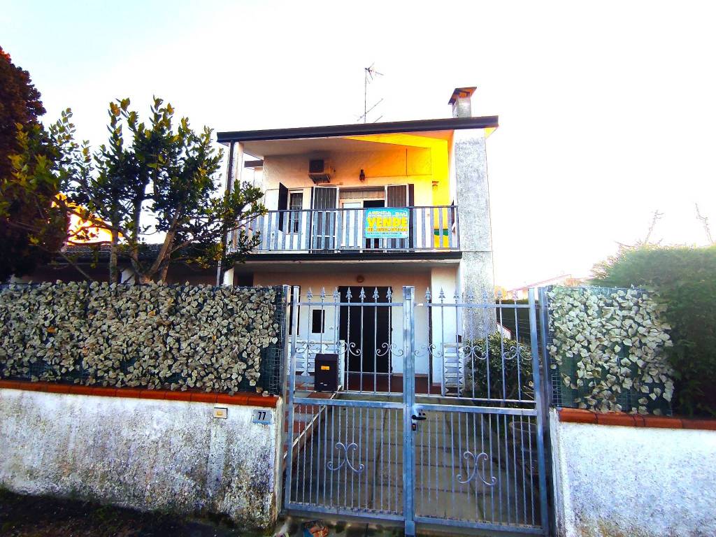Villa a Schiera in vendita a Comacchio via Monte Rocchetta, 96