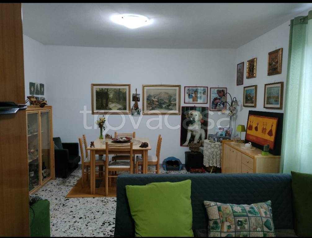 Villa in vendita a Bassiano via Valvisciolo, 12