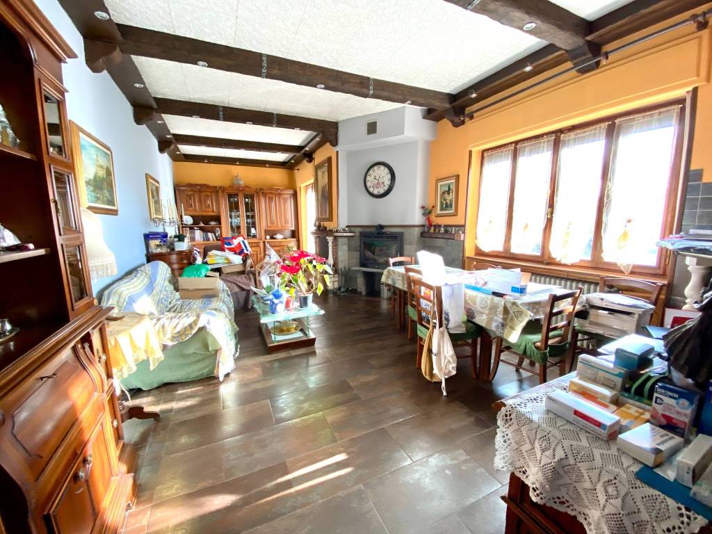 Villa in vendita a Sant'Ambrogio di Torino via Torino