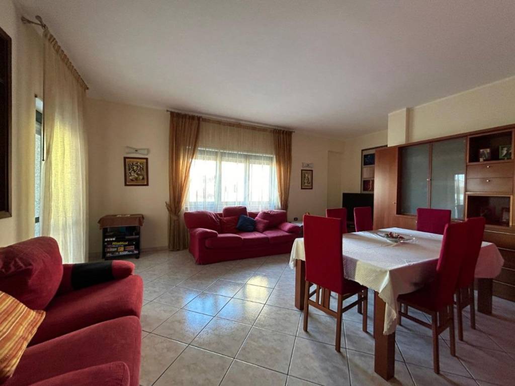 Appartamento in vendita a Corigliano-Rossano via p.Nenni