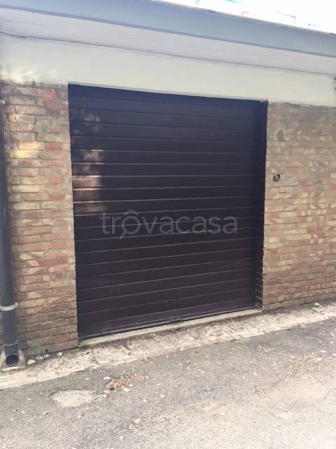 Garage in vendita a Foggia viale Giuseppe Di Vittorio