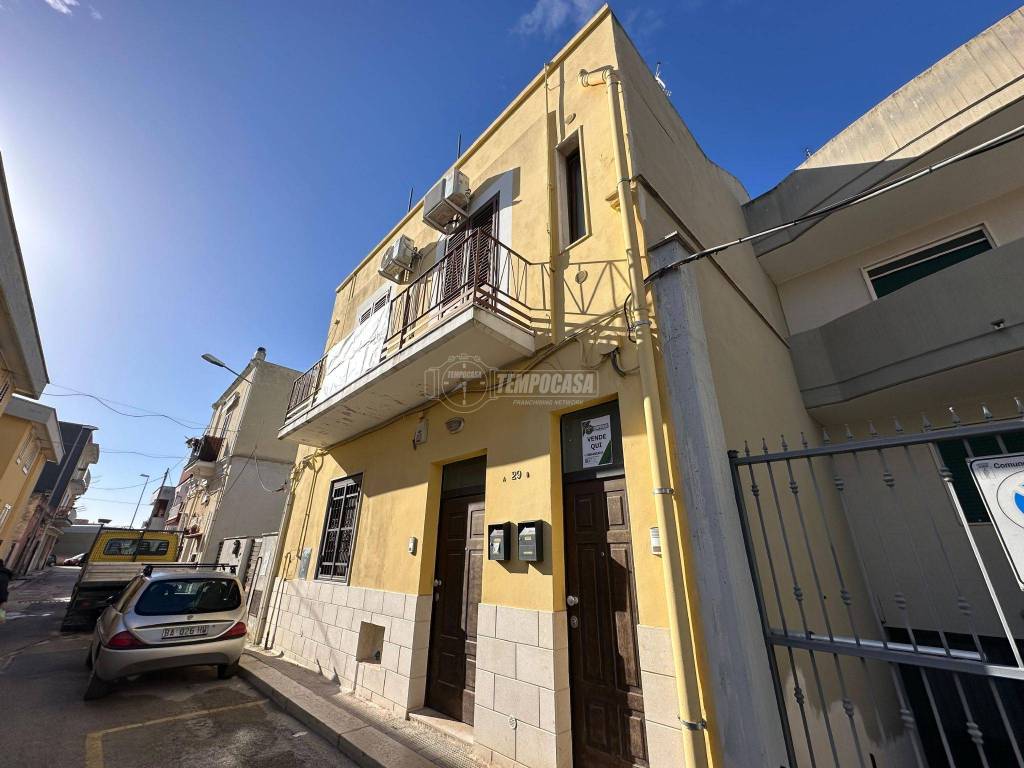 Casa Indipendente in vendita a Valenzano via IV Novembre 29/a