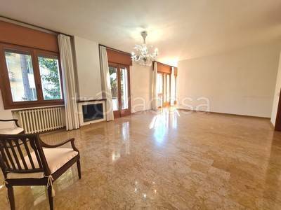 Villa Bifamiliare in vendita a Padova via Michele Sanmicheli