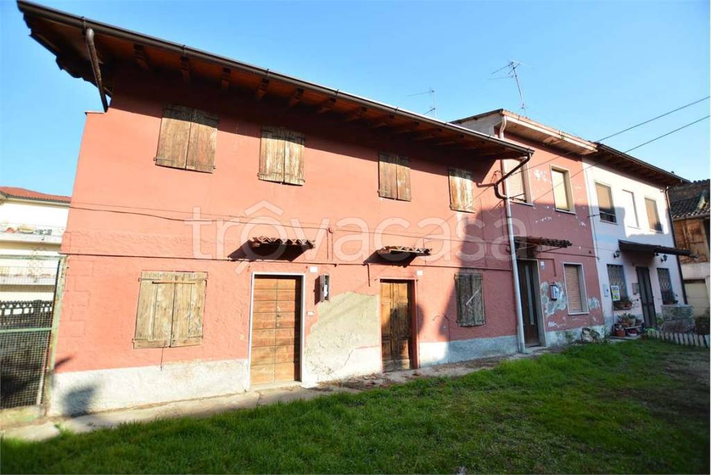 Villa Bifamiliare in vendita a San Colombano al Lambro via Ottavio Steffenini, 253