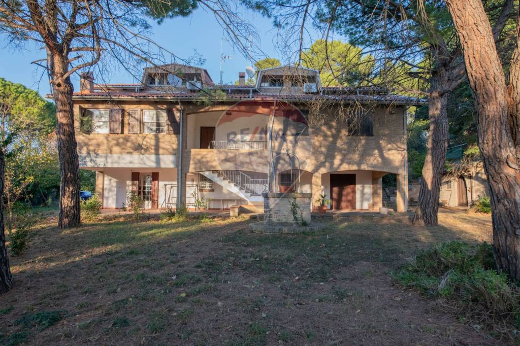 Villa Bifamiliare in vendita a Falconara Marittima via Castello di Barcaglione, 24
