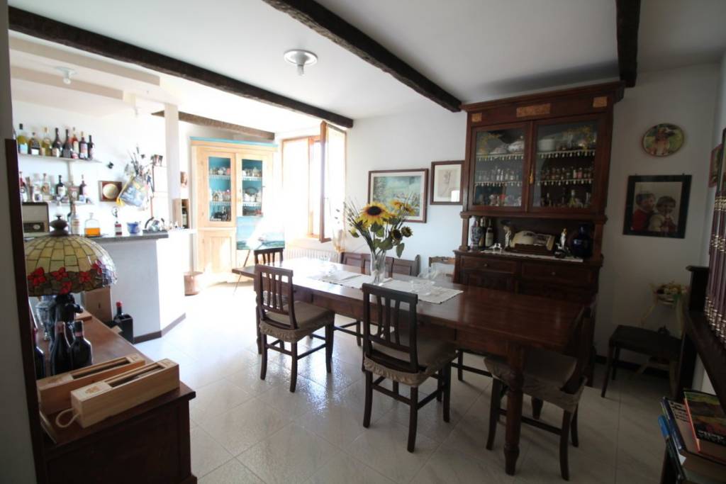 Casa Indipendente in vendita a Monsampolo del Tronto via garibaldi