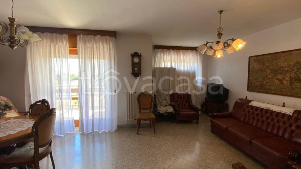 immagine annuncio 1 di 8