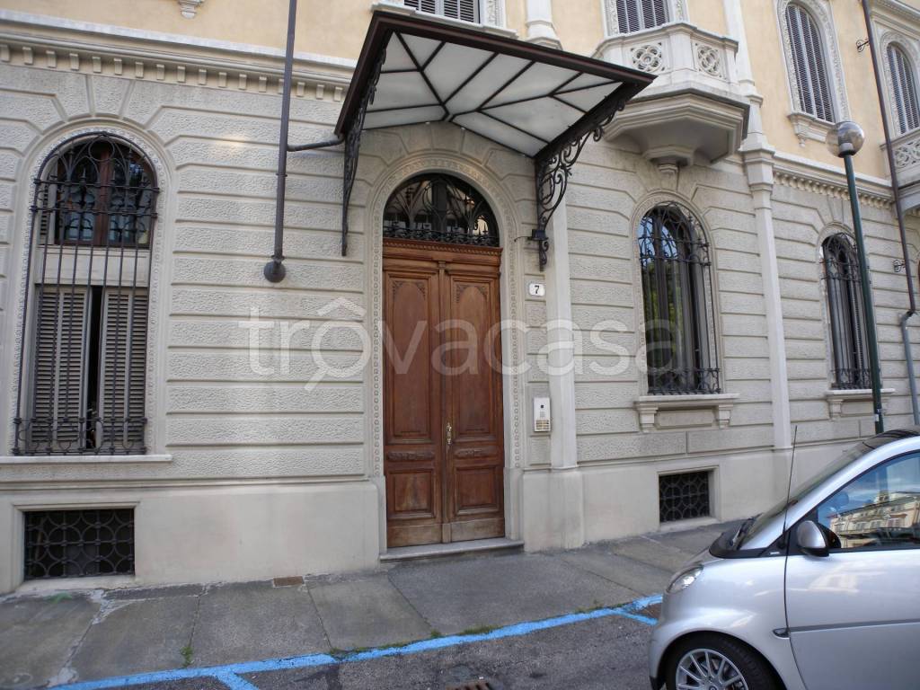 Appartamento in affitto a Torino via Vincenzo vela, 7