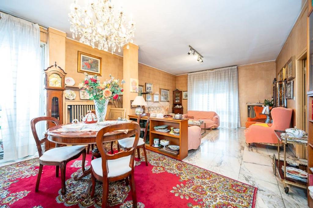Appartamento in vendita a Collegno via a. Manzoni, 8