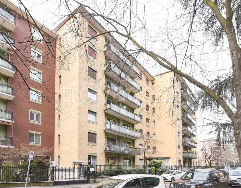 Appartamento in vendita a Monza via Monte Cervino, 5