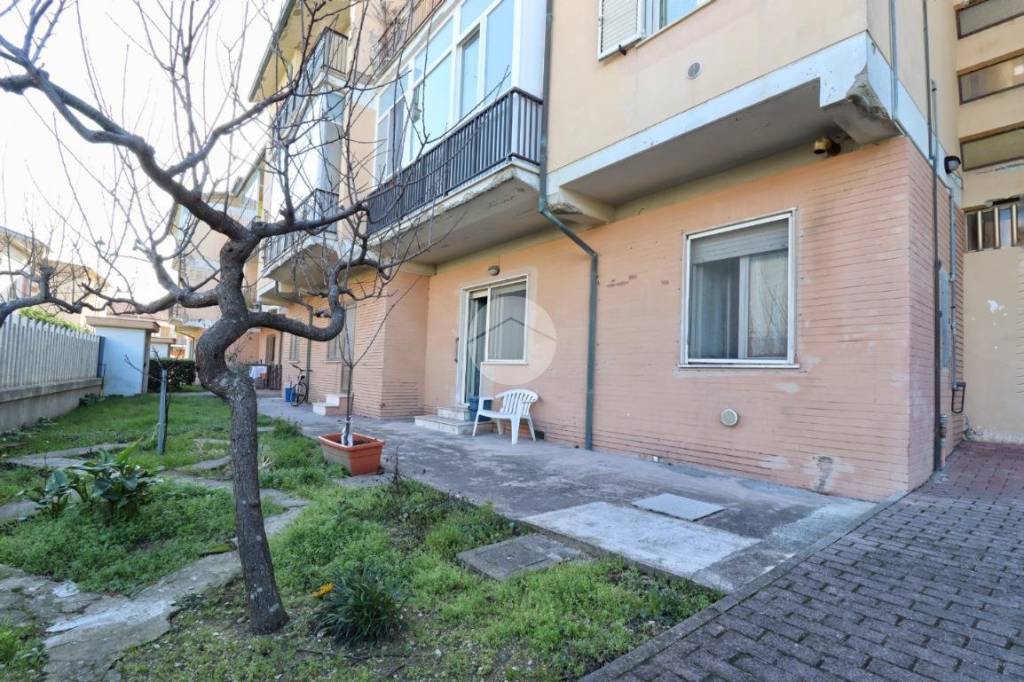 Appartamento in vendita a Pescara piazza Alcyone, 37