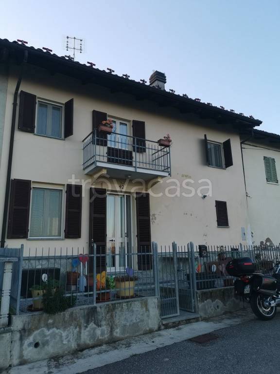Casa Indipendente in vendita a Montiglio Monferrato frazione Rocca, 42