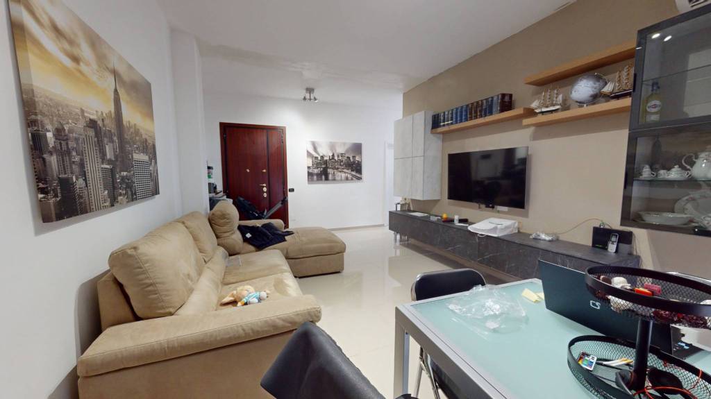 Appartamento in vendita a Bari via Brigata e Divisione Bari