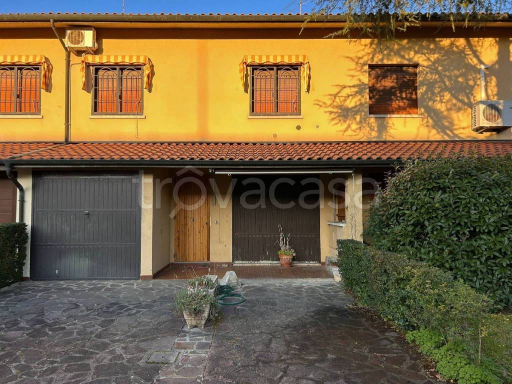 Villa a Schiera in vendita a Budrio via Caduti di Cefalonia