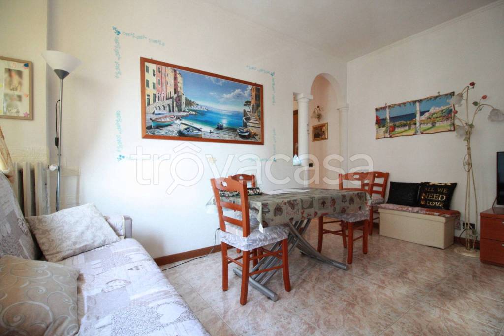 Appartamento in vendita ad Arese via Eliseo Vismara, 24