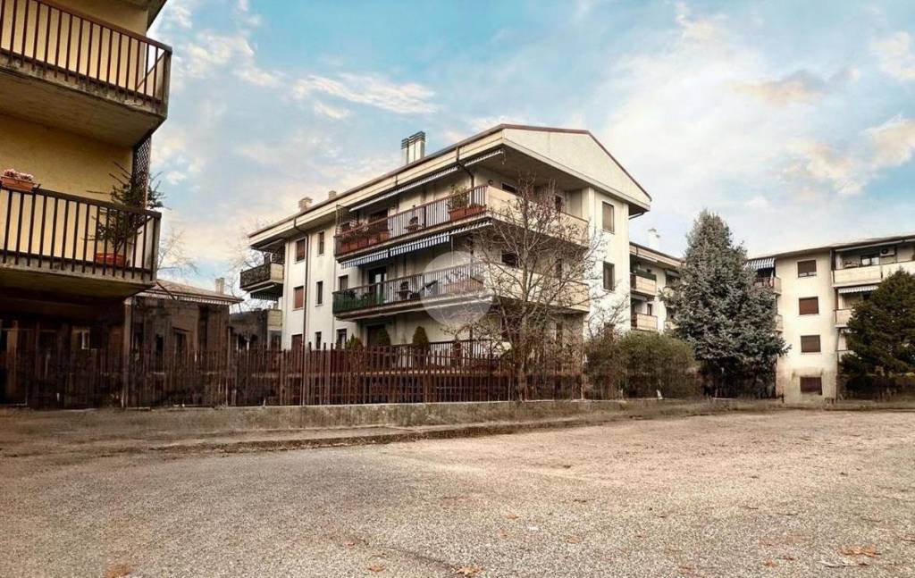 Appartamento in vendita a Verona via Maiella, 1