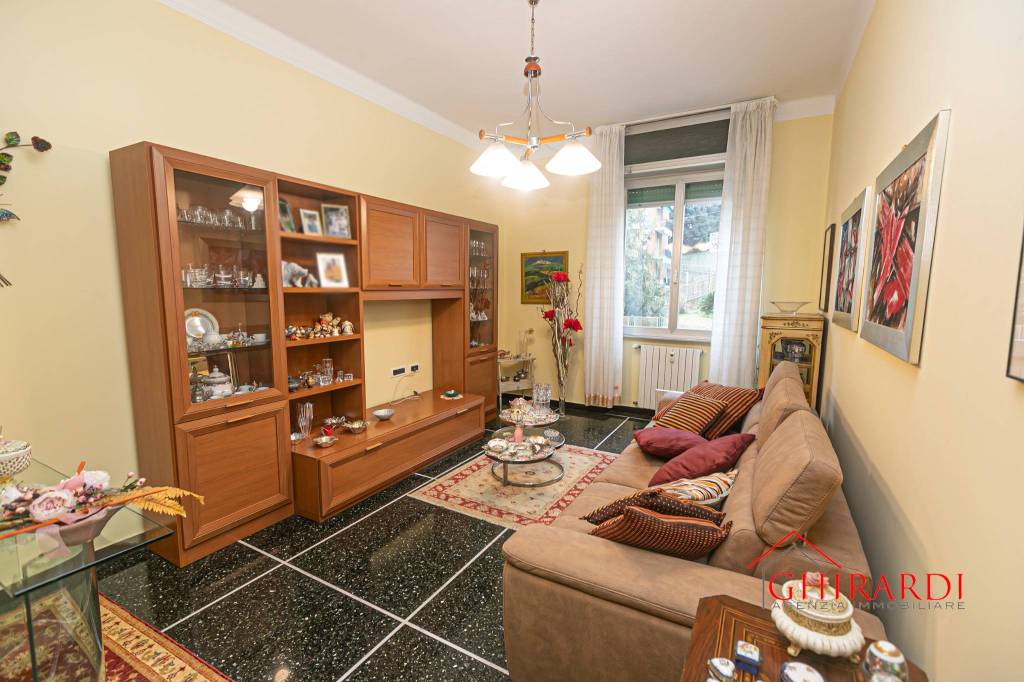 Appartamento in vendita a Genova via Emanuele Canesi, 61