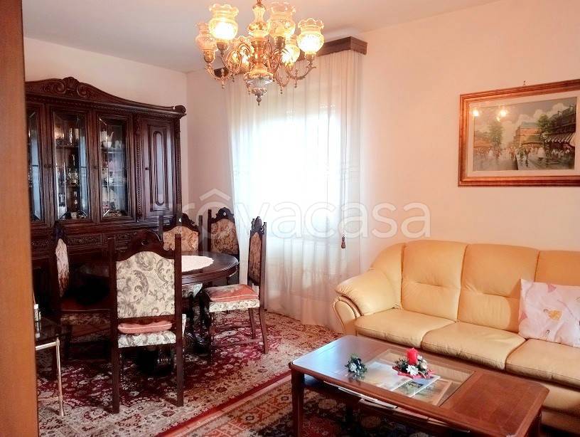 Appartamento in vendita a Montefiascone via Alcide De Gasperi