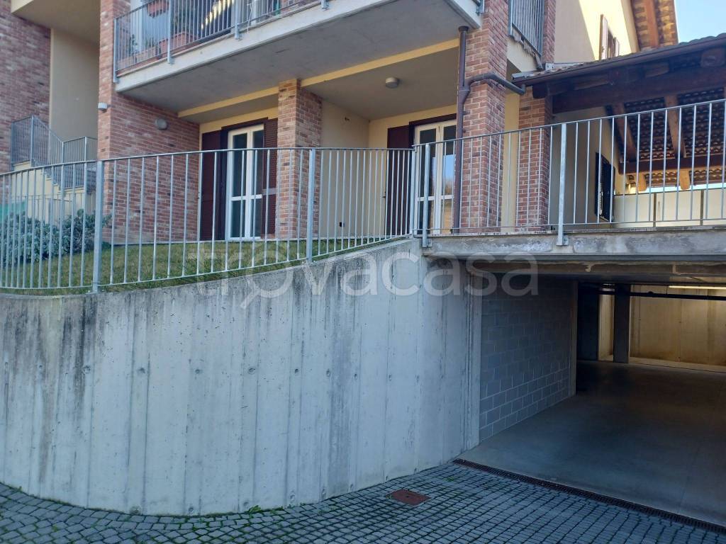 Appartamento in in vendita da privato a Govone via Alcide De Gasperi, 1