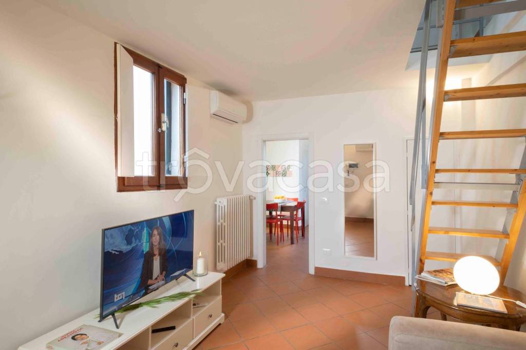 Appartamento in affitto a Firenze via della Scala, 61