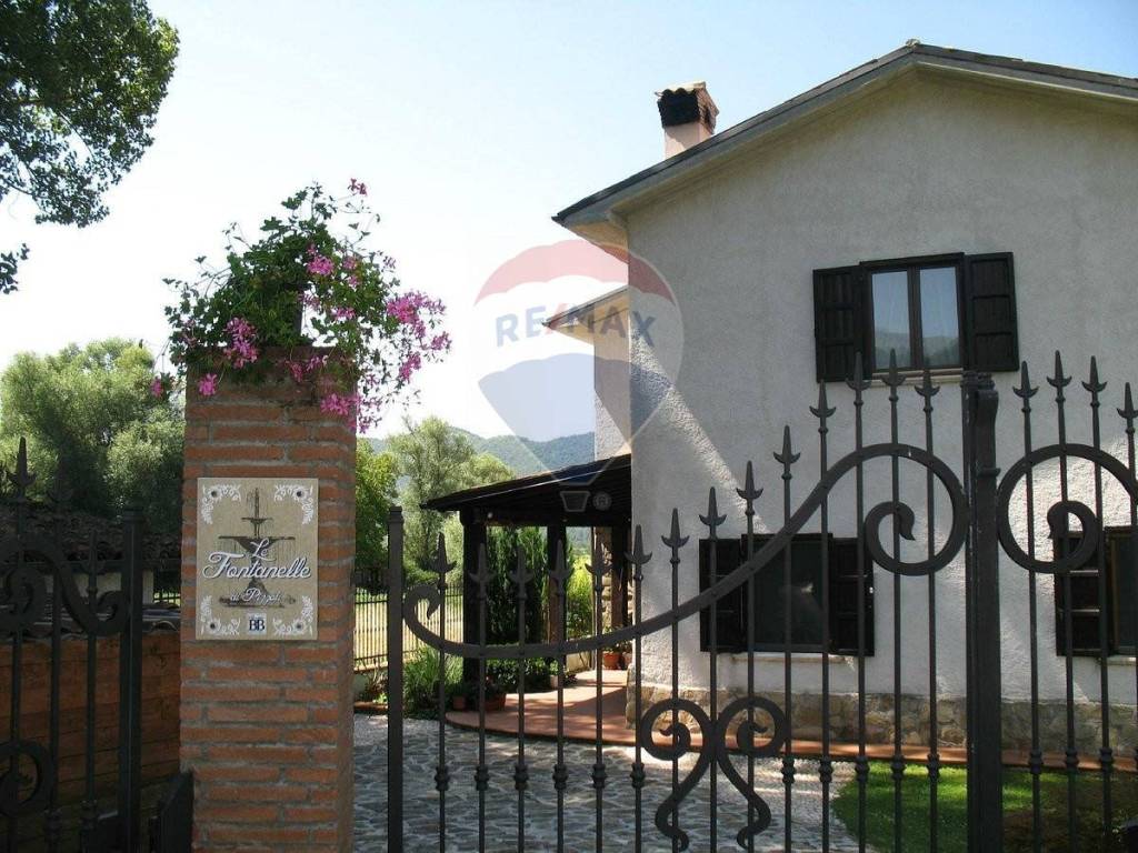 Casa Indipendente in vendita a Pizzoli via delle Fontanelle, 16