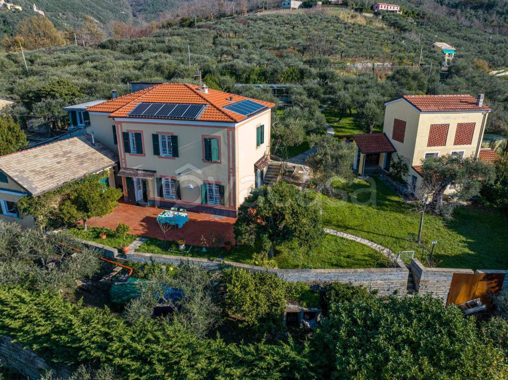 Villa Bifamiliare in vendita a Lavagna via del Cerreto