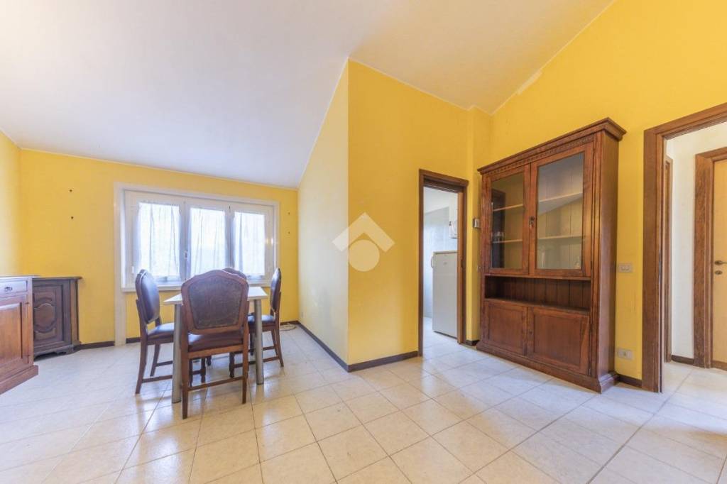 Appartamento in vendita a Monte Porzio Catone via Sesto Quintilio Candiano, 7