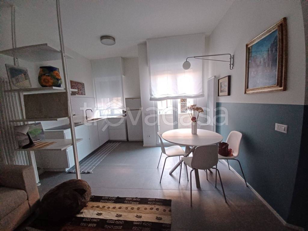 Appartamento in in affitto da privato a Milano via Alessandro Astesani, 56