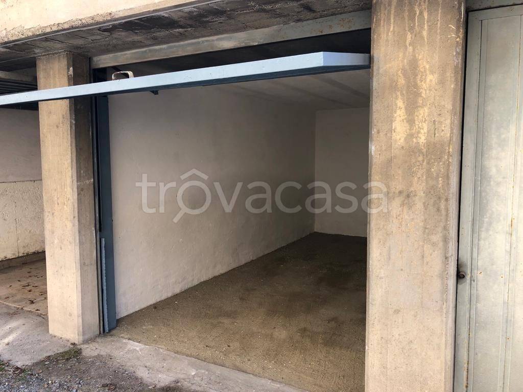 Garage in vendita a Giussano via Pietro Mascagni, 33