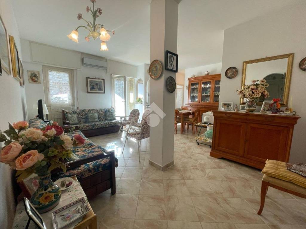 Appartamento in vendita a Santa Marinella via Enrico Fermi, 3
