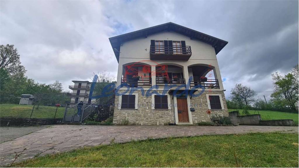 Villa in vendita a Ferriere via Marconi