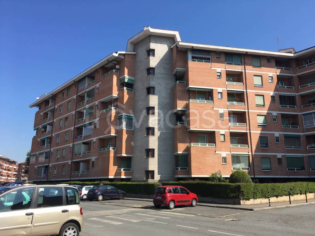 Appartamento in vendita a Piossasco via Dante Alighieri, 11
