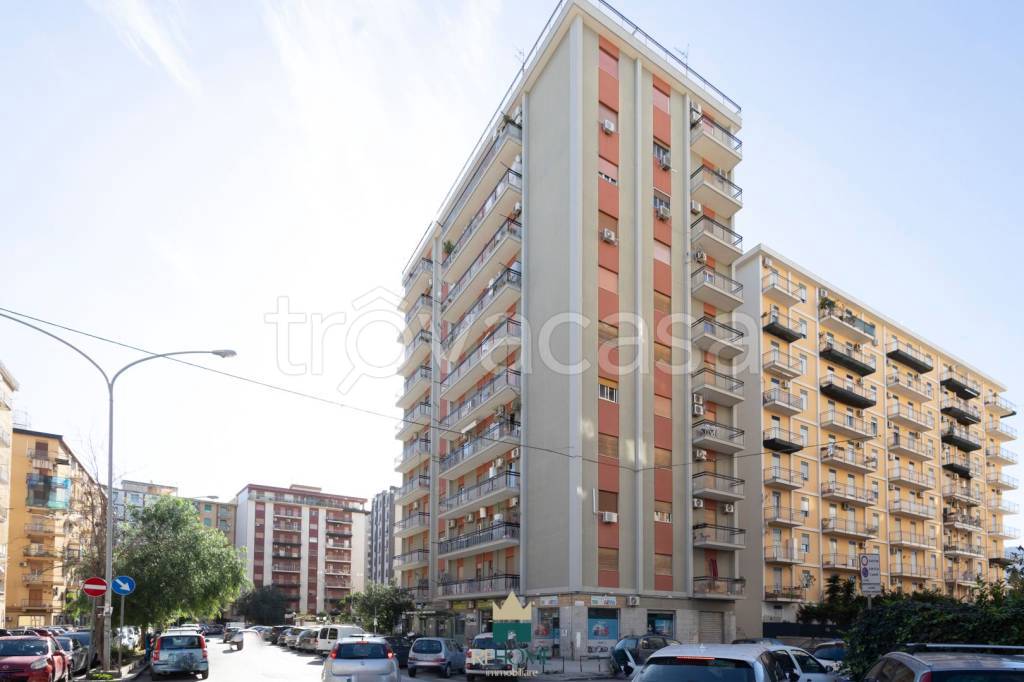 Appartamento in vendita a Palermo via Sebastiano la Franca, 47
