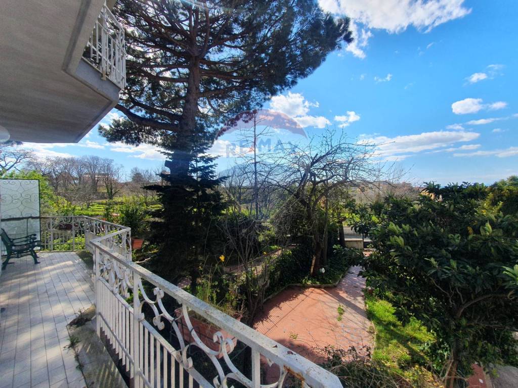 Villa in vendita a Marano di Napoli via Camillo Guerra, 14