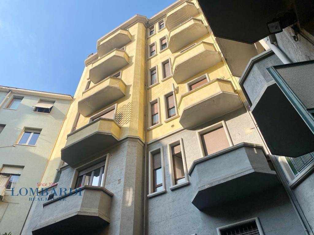 Appartamento in affitto a Milano viale Regina Giovanna