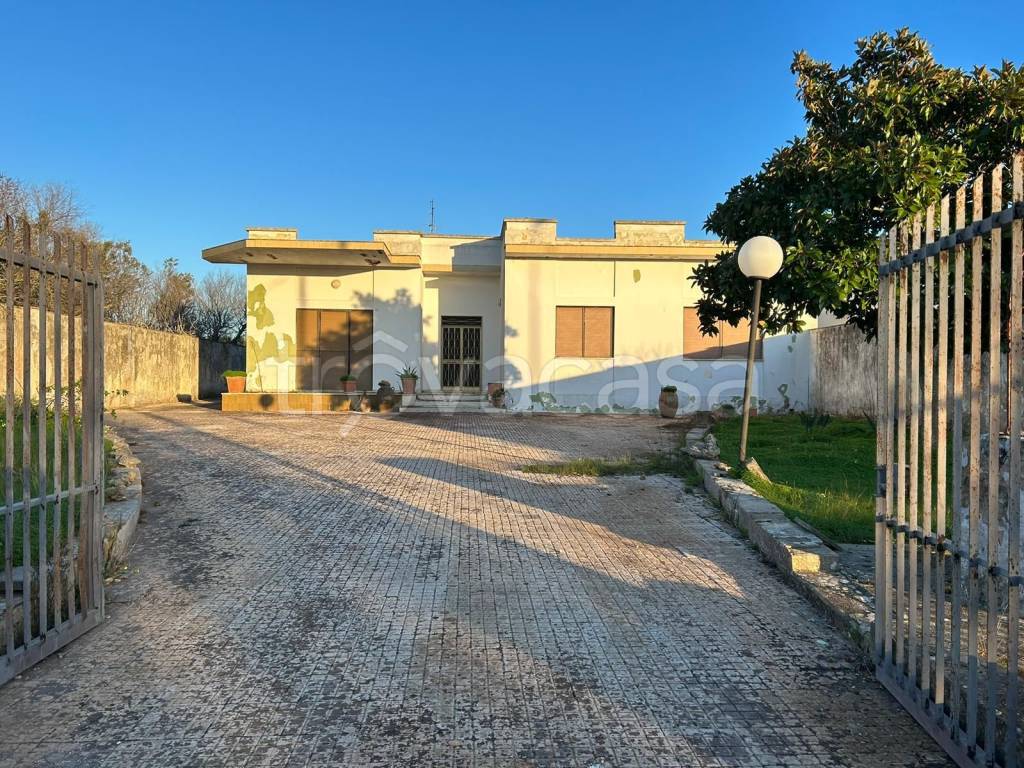Villa in vendita a Corsano sp81