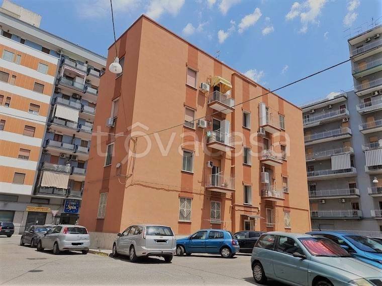 Appartamento in vendita a Taranto via Alto Adige, 105/3