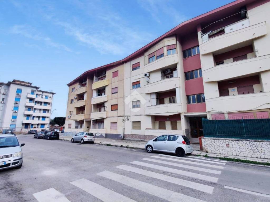 Appartamento in vendita a Palermo via dell'antilope, 2