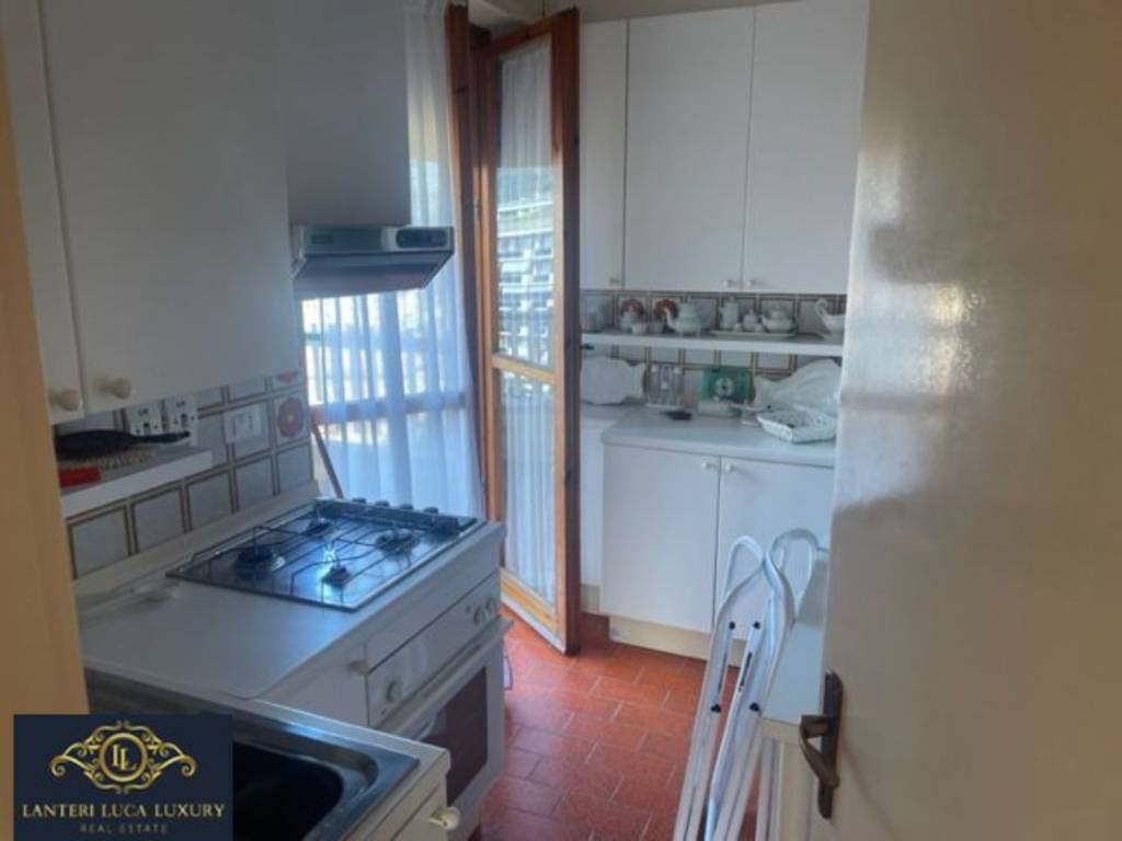 Appartamento in vendita a Ventimiglia via Nino Lamboglia, 10