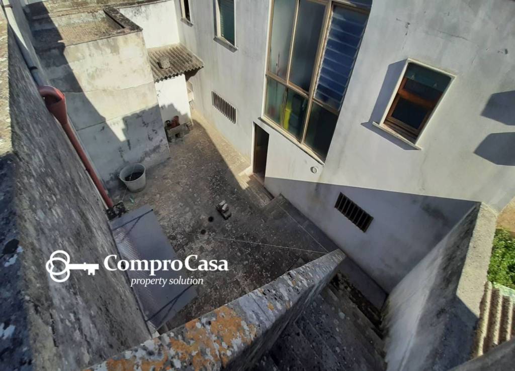 Appartamento in vendita a Castri di Lecce via giuseppe grassi, 91