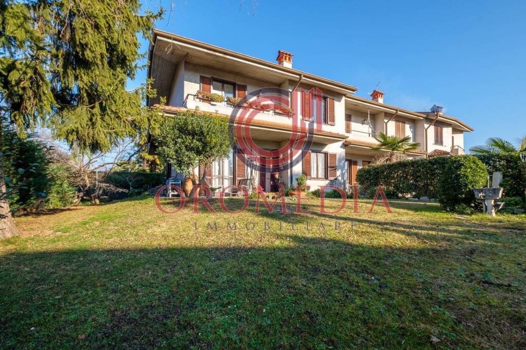 Villa a Schiera in vendita a Seriate via Pizzo tre signori