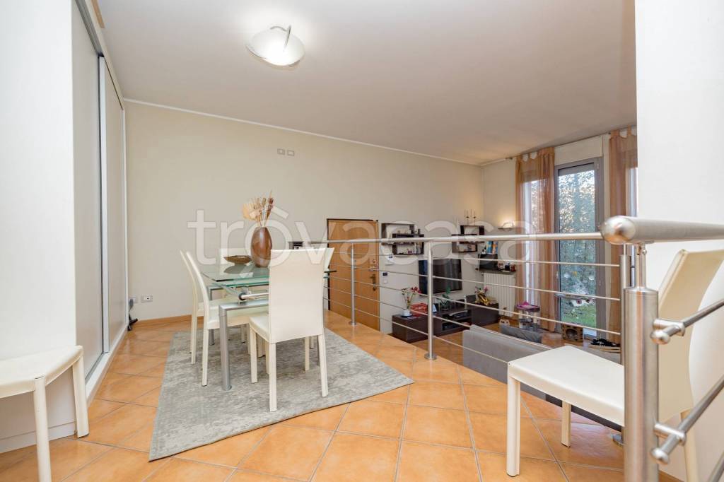 Appartamento in vendita a Settimo Milanese via sandro pertini, 23