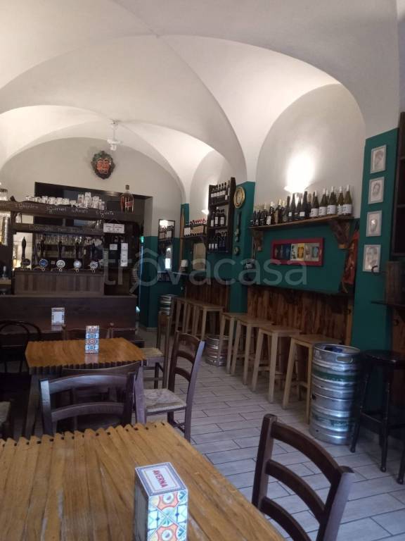Pub in in vendita da privato a Castiglione delle Stiviere piazza Ugo Dallò, 19