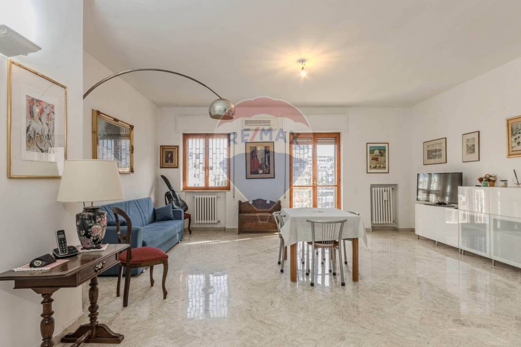 Appartamento in vendita a Bari via Don Guanella, 1D