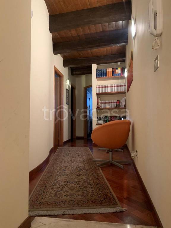 Ufficio in in affitto da privato ad Ascoli Piceno via dei Sabini, 22
