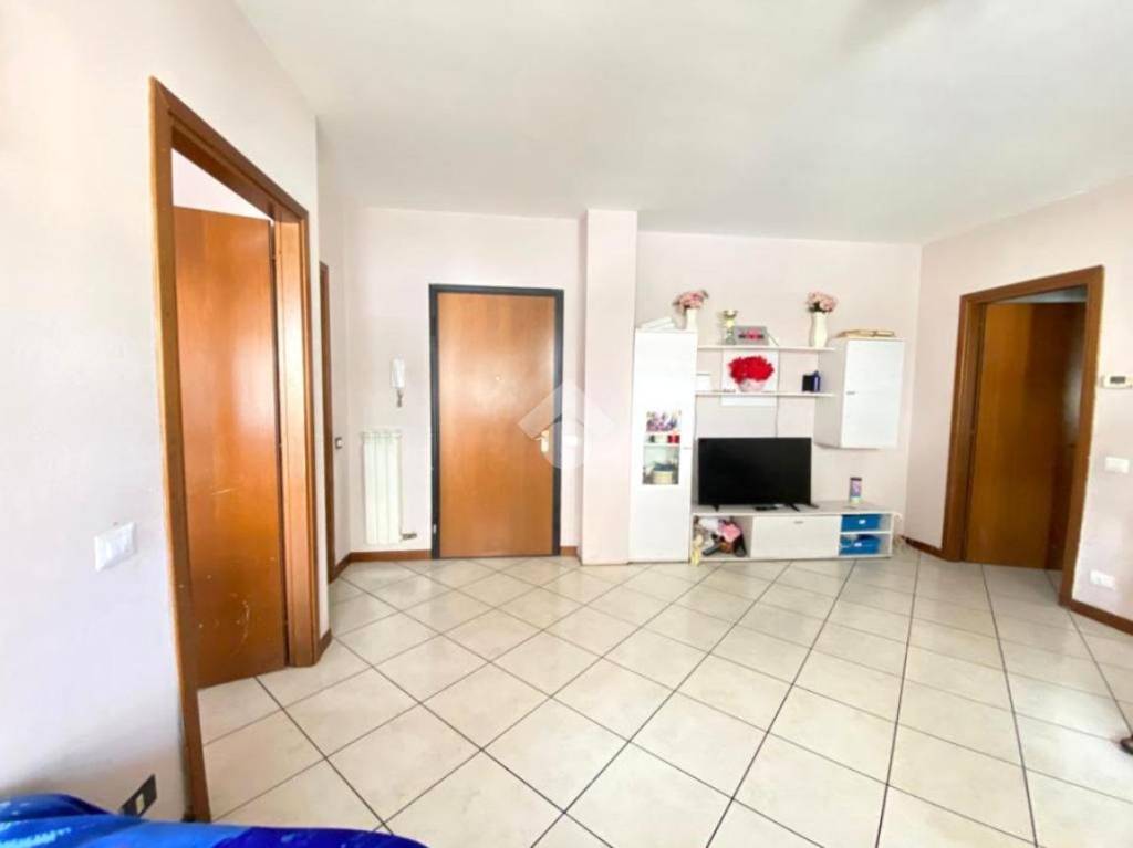 Appartamento in vendita a Grumello del Monte via beato luigi palazzolo, 31
