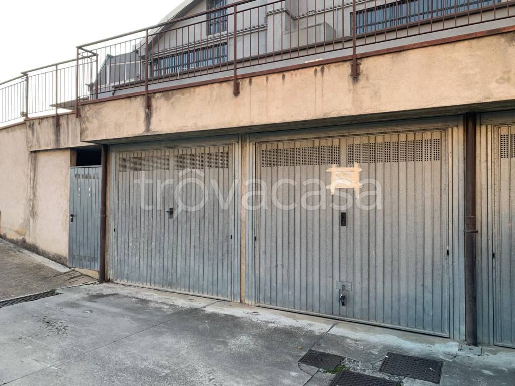 Garage in vendita a San Paolo d'Argon via Abate Salvioni