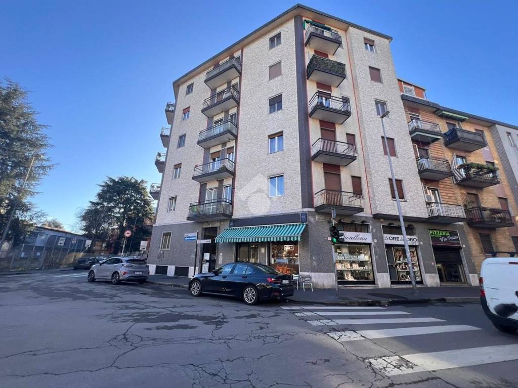 Appartamento in vendita a Corsico via Giuseppe Parini, 52
